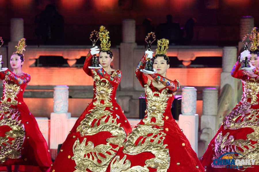 第三屆北京國(guó)際電影節(jié)天壇開(kāi)幕