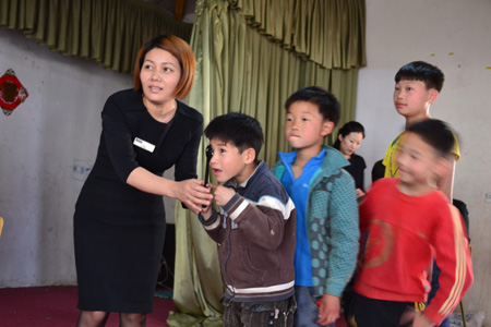 中國日報社、北京嘉悅眼科共同走進太陽村為孩子們獻愛心