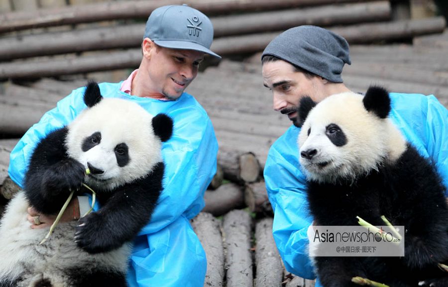 中國日報(bào)一周圖片精選：大學(xué)生畢業(yè)設(shè)計(jì)展