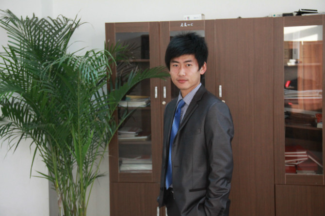 北京人文大學出了個天才書法家：胡中一