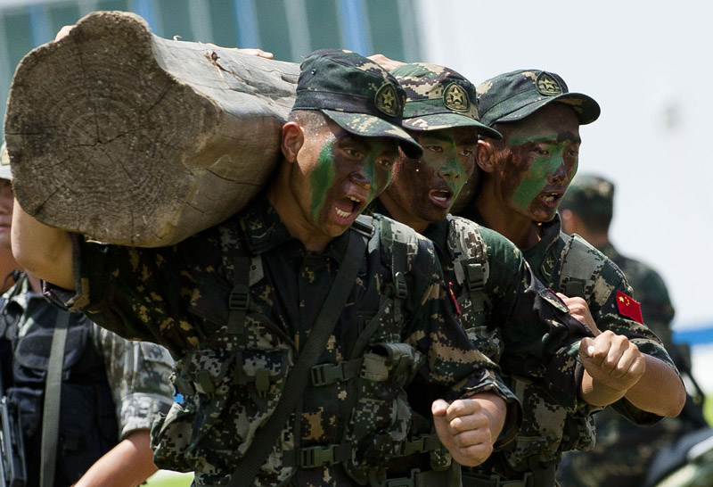 高清：駐港部隊舉行“軍營開放日”活動