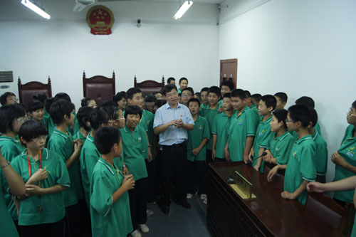 刑庭法官舉辦青少年法制講座及法庭開放日活動