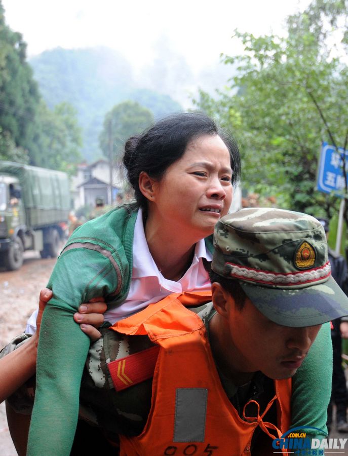 都江堰山體滑坡新發(fā)現(xiàn)4名遇難者遺體