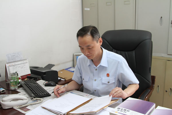 百姓的好法官趙洪波——記北京市房山區法院趙洪波法官