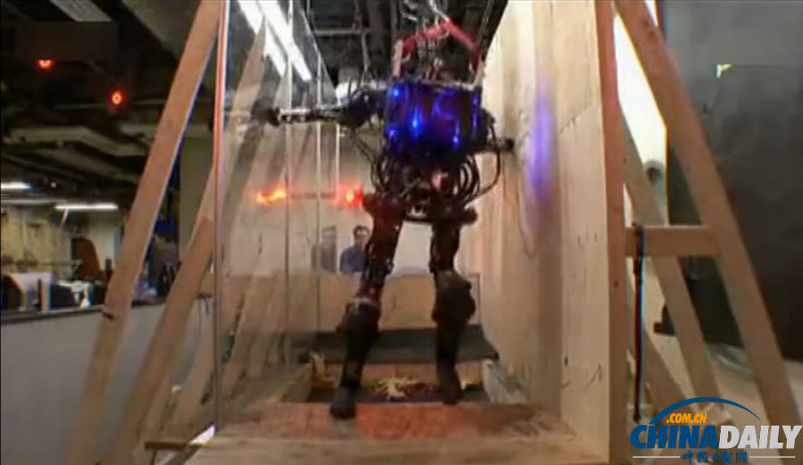 組圖：美軍研制最新戰(zhàn)爭(zhēng)機(jī)器人能跑會(huì)跳像