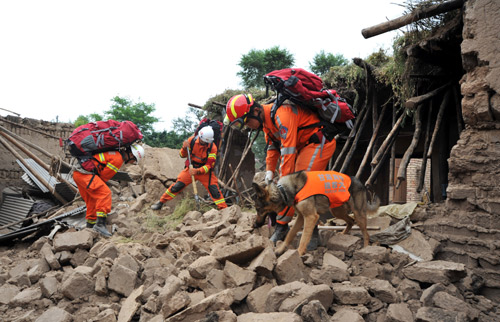 爭分奪秒、搶救生命：甘肅消防總隊發出抗震救災總攻動員令