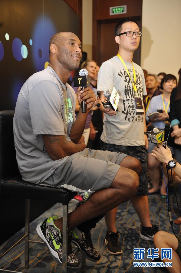 科比“中國行”抵達深圳