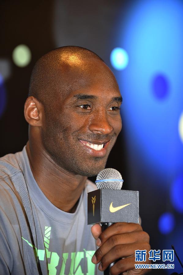 科比“中國行”抵達深圳