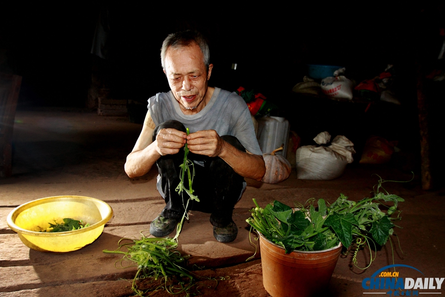 圖片故事：探訪“洞穴村莊”最后的村民