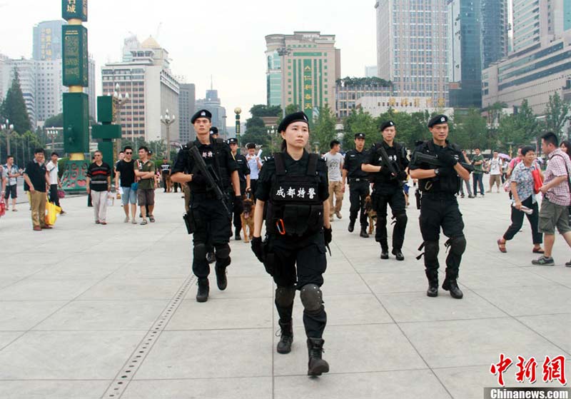 沈陽：新型警用電動巡邏車在全運村上崗