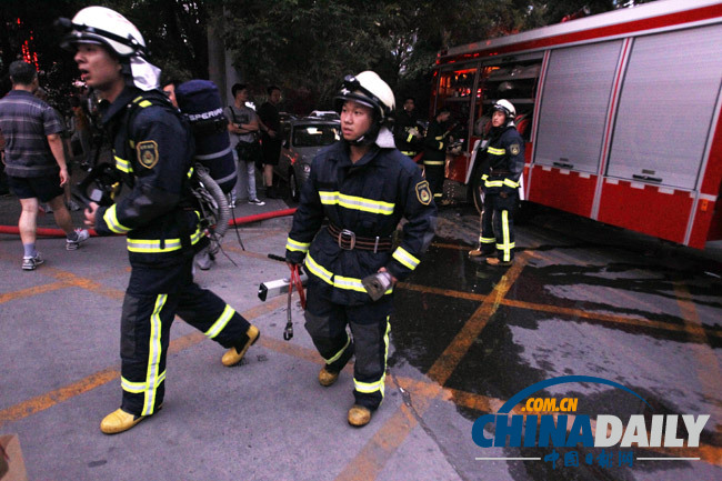 北京武警交通指揮部大樓空調爆炸引發火災