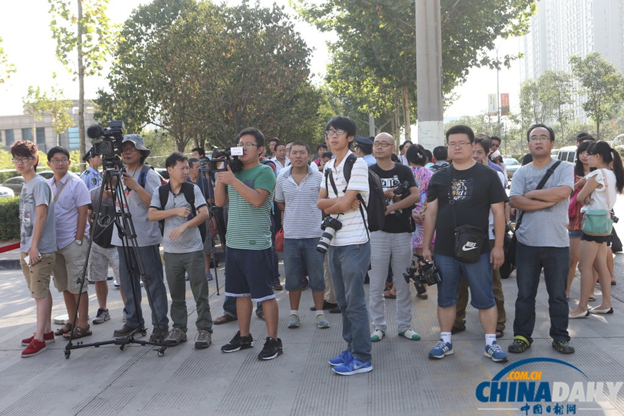 西安：陜西“表哥”楊達才受審 涉嫌兩宗罪