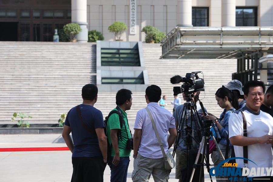 西安：陜西“表哥”楊達(dá)才受審 涉嫌兩宗罪