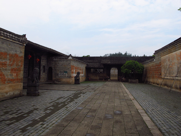 東方的古羅馬城堡——贛南客家圍屋