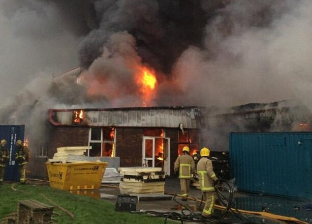 英5名學(xué)生疑開學(xué)前放火燒毀學(xué)校