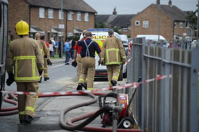 英5名學(xué)生疑開學(xué)前放火燒毀學(xué)校