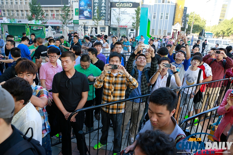 北京：蘋果iPhone新機發售