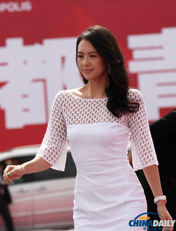 中外影星群集青島 助陣影視產(chǎn)業(yè)園啟動