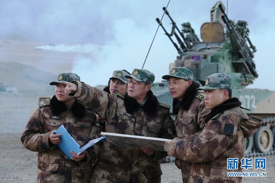 直擊解放軍萬人千車陸空協同高原大對抗