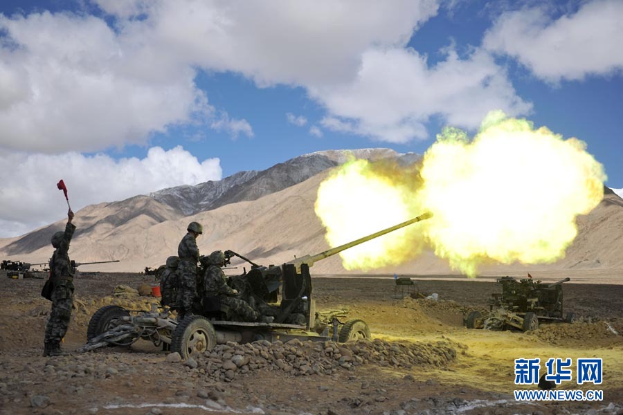 直擊解放軍萬人千車陸空協同高原大對抗