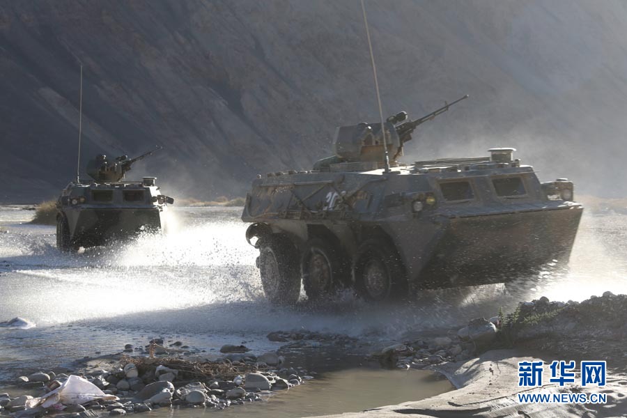 直擊解放軍萬人千車陸空協(xié)同高原大對抗