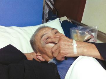 四川內江警察醉打菜農 涉嫌犯罪已被刑事拘留