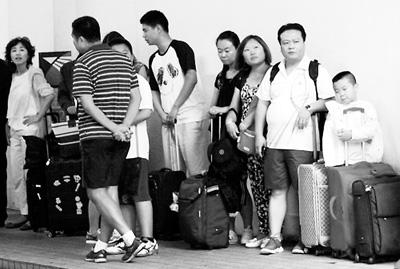 港人贊內地游客素質提升:更為守秩序和有禮貌