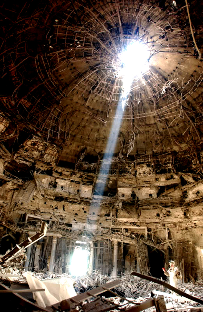 東風(fēng)15C鉆地武器首次曝光 地下掩體瞬間粉碎