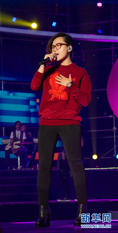 2013佛山音樂節半決賽結束 周筆暢到場獻唱