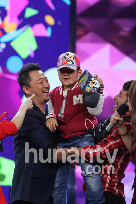 《爸爸去哪兒》萌娃鬧“大本營”