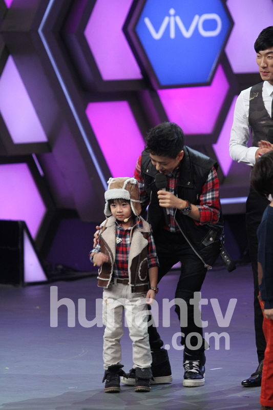 《爸爸去哪兒》萌娃鬧“大本營”