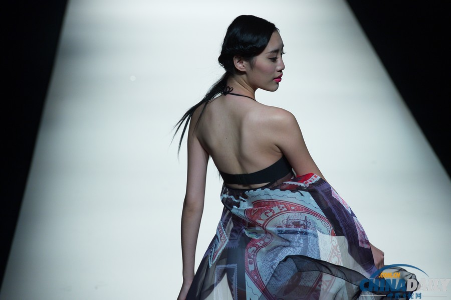 中國時裝周上演性感內衣秀