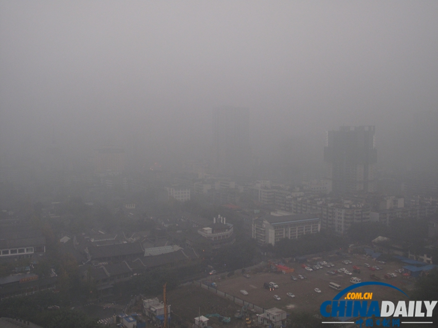 成都遭遇史上最嚴重霧霾