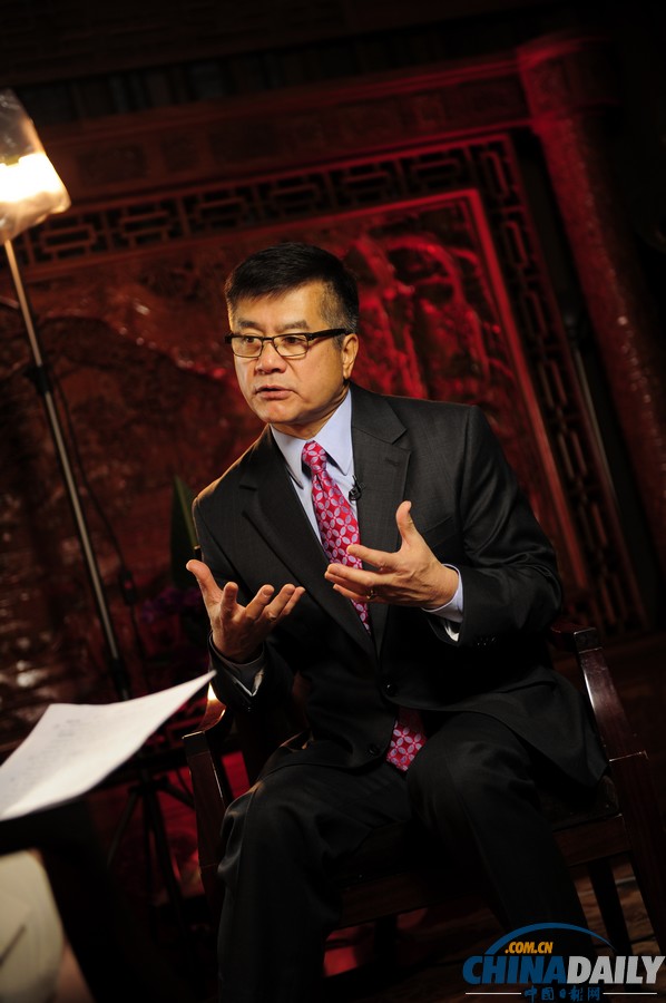 駱家輝宣布辭職后首現昆明 在云南大學發表演講