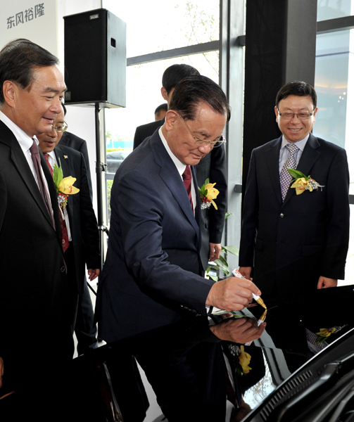 吳新發：同這個世界并駕齊驅