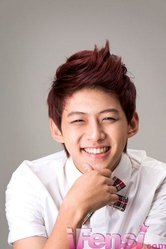 丹東男孩因美貌走紅韓國　盤點嬌媚的花樣美男