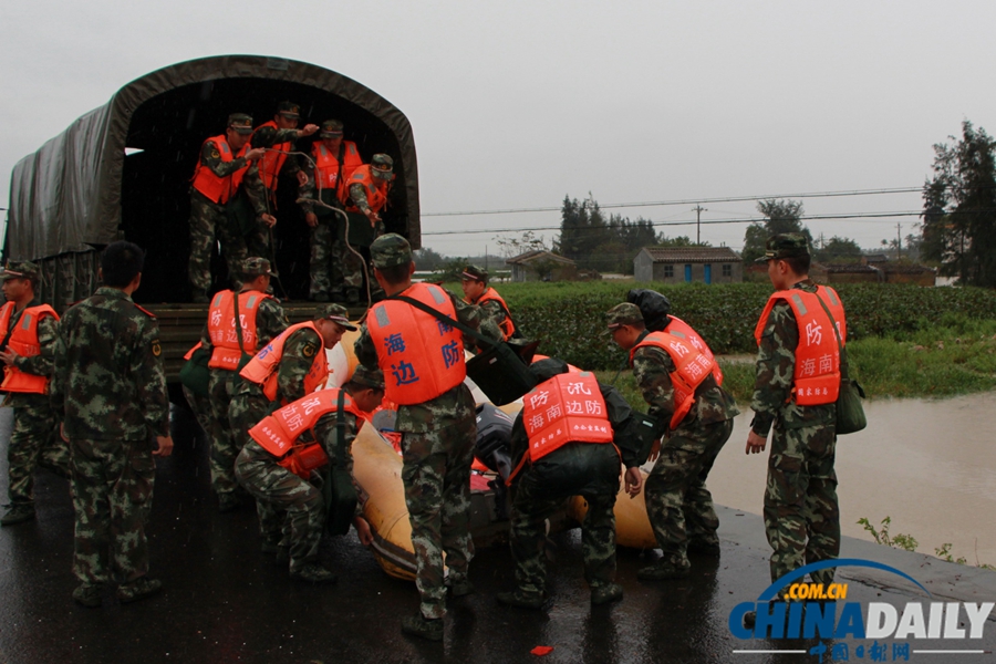 海南萬(wàn)寧：普降暴雨緊急轉(zhuǎn)移民眾
