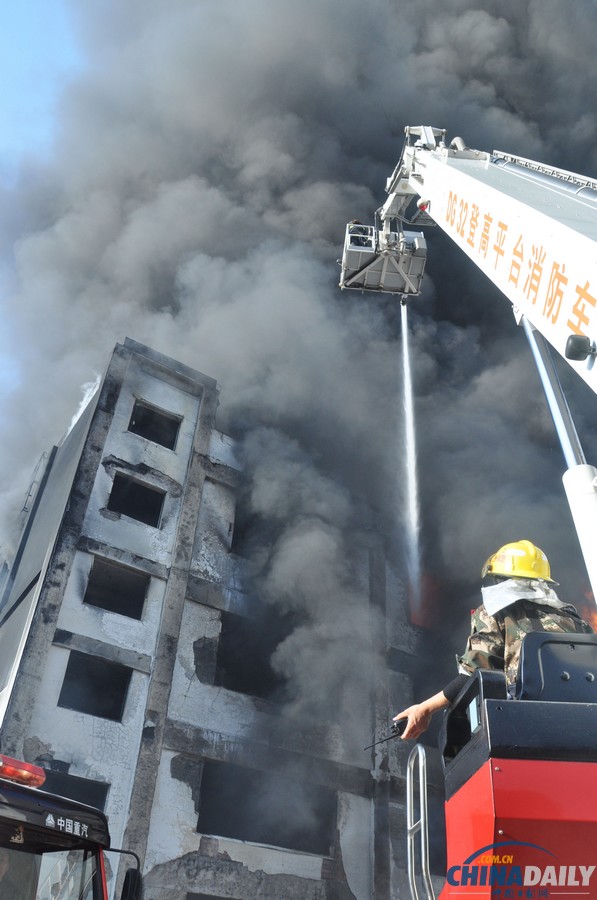 浙江永嘉一游樂設備公司發生火災