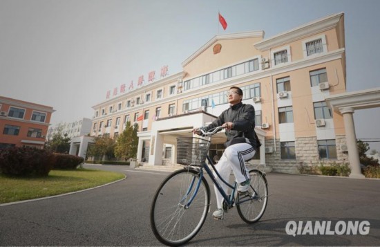 趙寧：大學生村官的老師夢