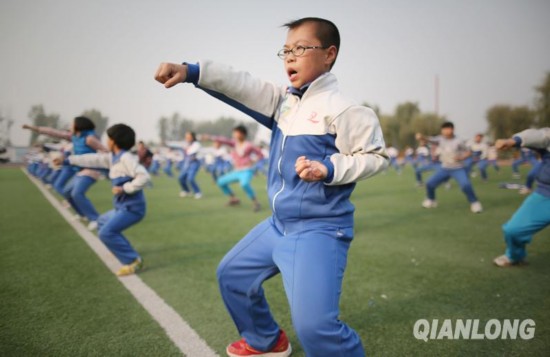 趙寧：大學生村官的老師夢