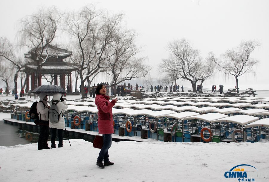 北京初雪路滑多人摔傷 就診骨科醫院道路擁堵