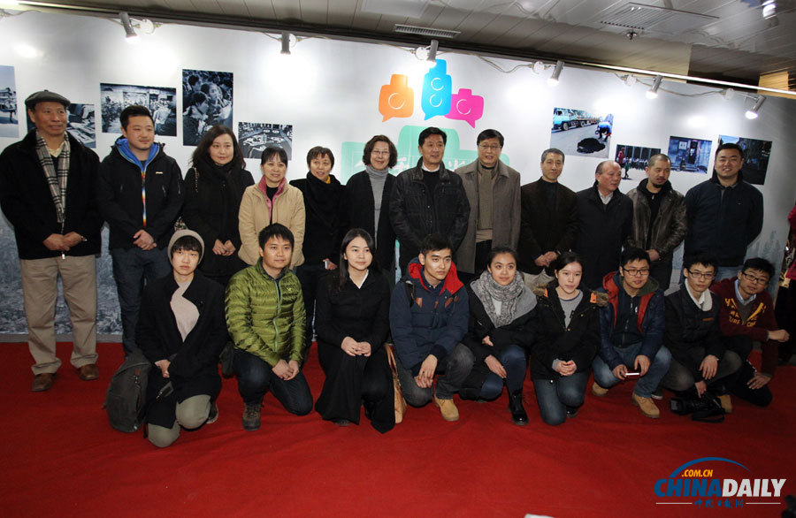 “王文瀾與北影學(xué)生的影像對話”攝影展在京開幕