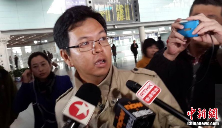 馬來西亞載154名中國(guó)人航班失聯(lián) 機(jī)場(chǎng)家人焦急等待