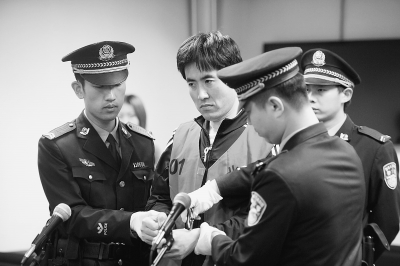 男子借上軍校騙5000萬巨款 被判十五年半