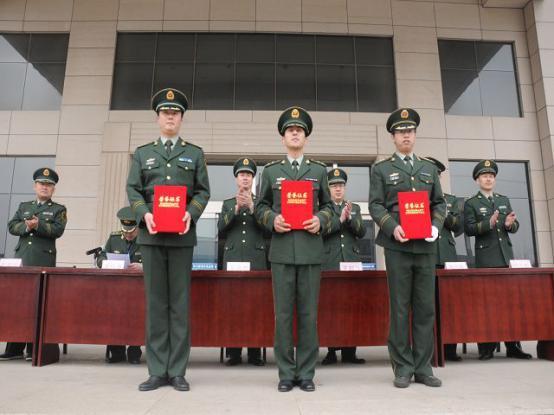 秦皇島消防舉行隊列會操比武 培養(yǎng)優(yōu)良作風(fēng)