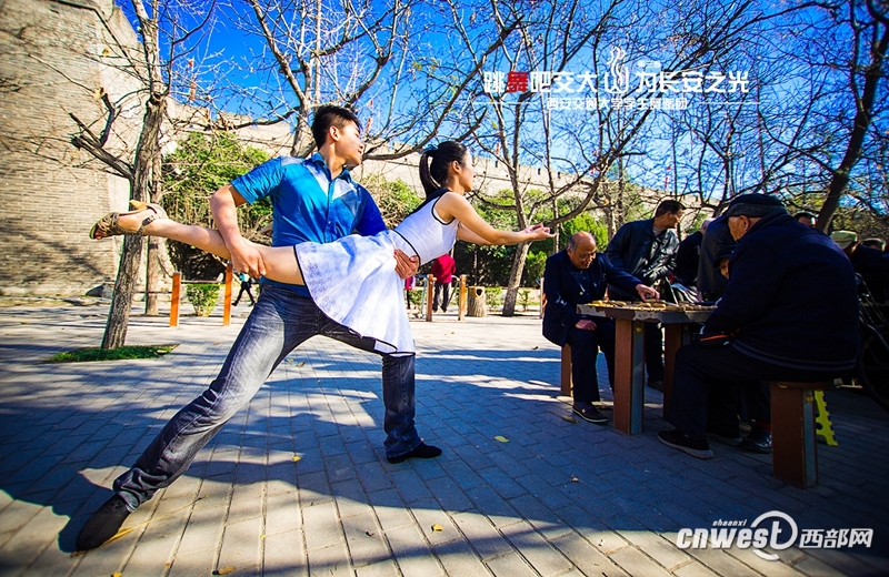 “跳舞吧，交大！”走紅網絡 高難度動作獲網友點贊