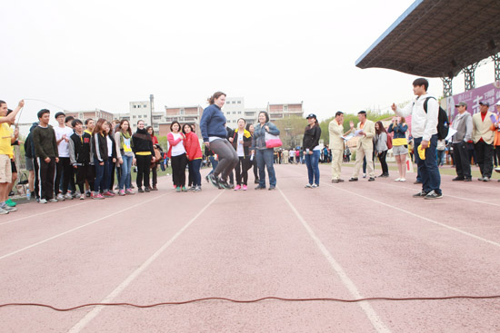 南開留學生舉辦中國傳統(tǒng)文化主題運動會