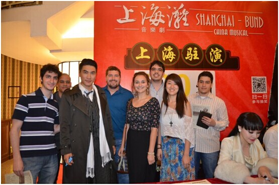 上海灘駐演破百場記錄,低調慶功重溫海上舊夢