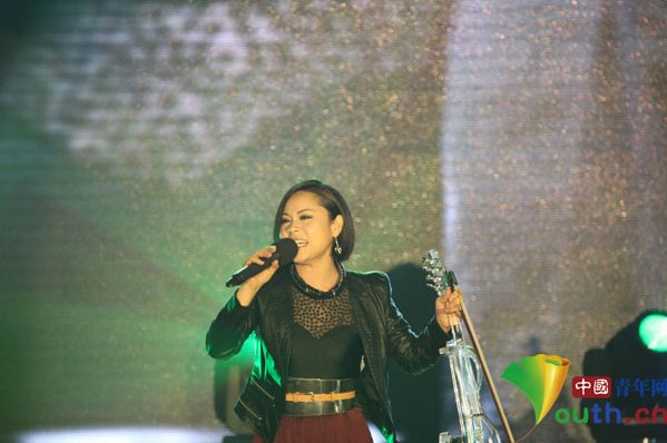 勵(lì)志青春 美麗中國(guó) 首屆中國(guó)青少年網(wǎng)絡(luò)春晚成功舉行