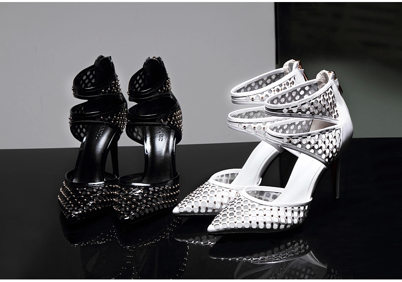 KOMANIC柯瑪妮克, 同步全球時尚